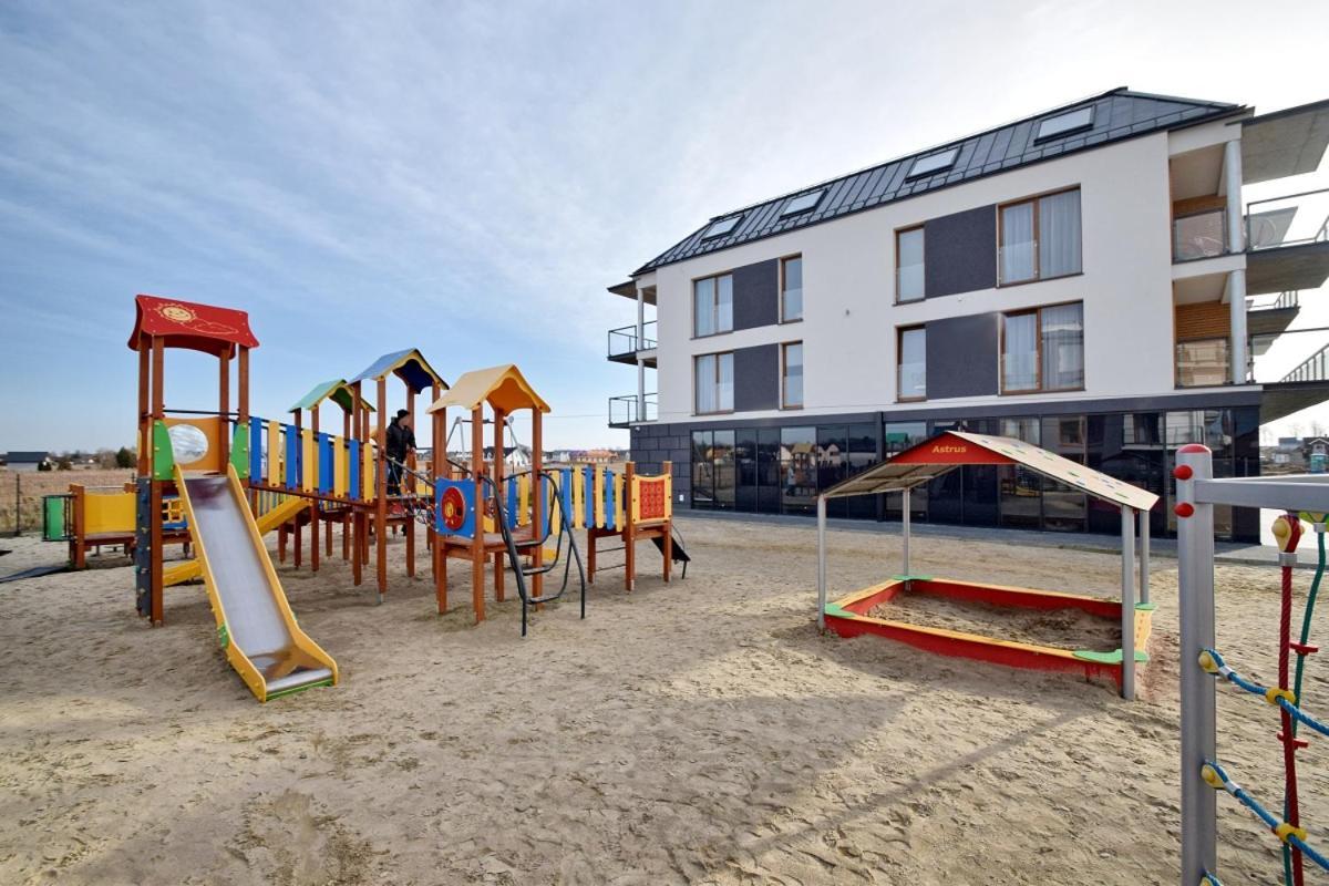Przystan Apartamenty Sarbinowo Exteriör bild